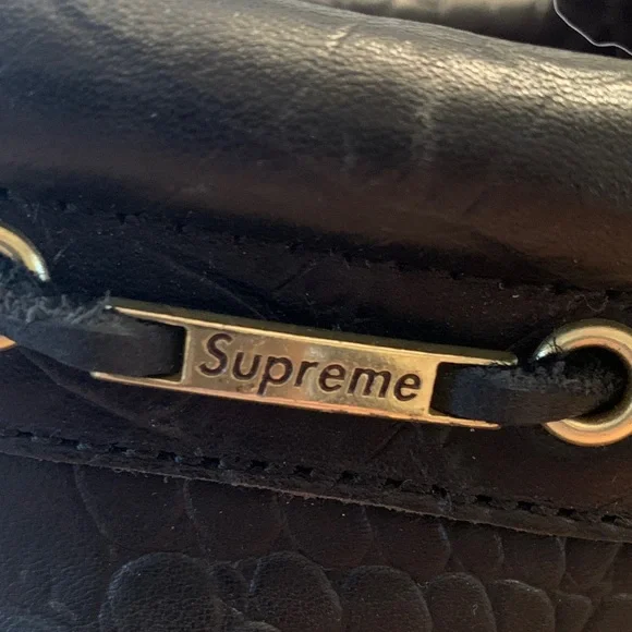 NWOT Supreme x Timberland Black Croc Embossed Leather 3 Eye  display picture 1